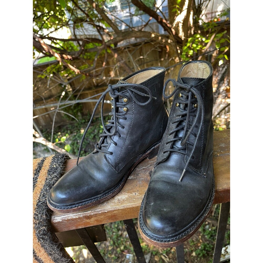Women’s Frye Boots Lace Up Combat Military black leather Boots 7 B Ankle Bootie